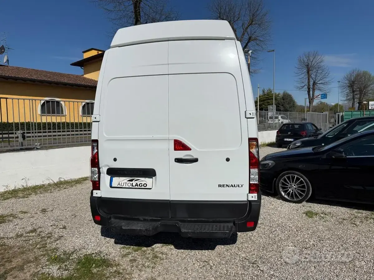 Usata Renault Master 163 CV (119 kW) 2021 Bianco Monovolume