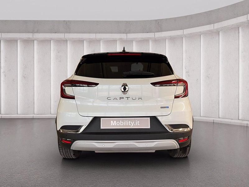 Usata Renault Captur Intens 160 CV (117 kW) 2022 Bianco perla SUV