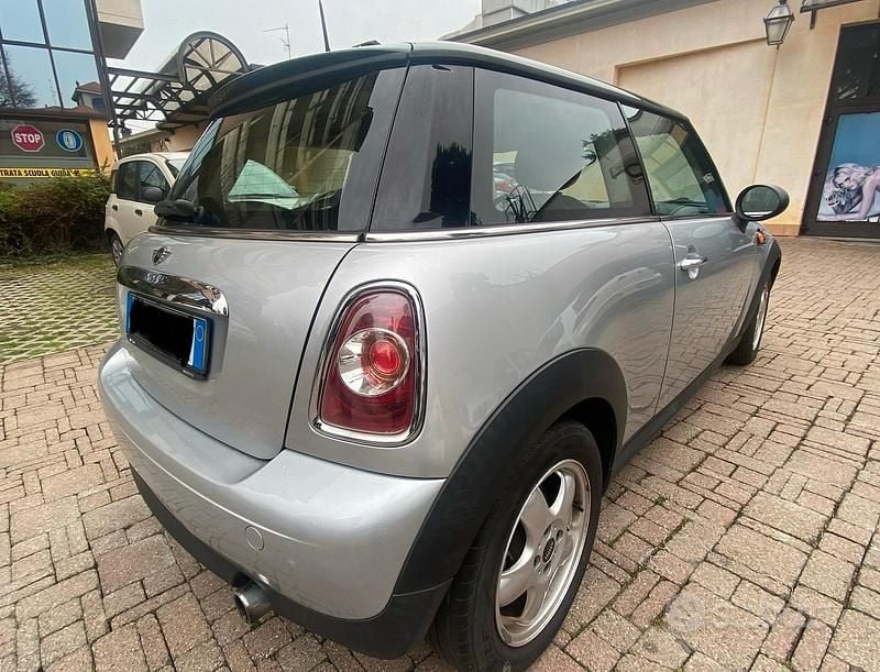 Usata Mini Cooper 2010 Utilitaria