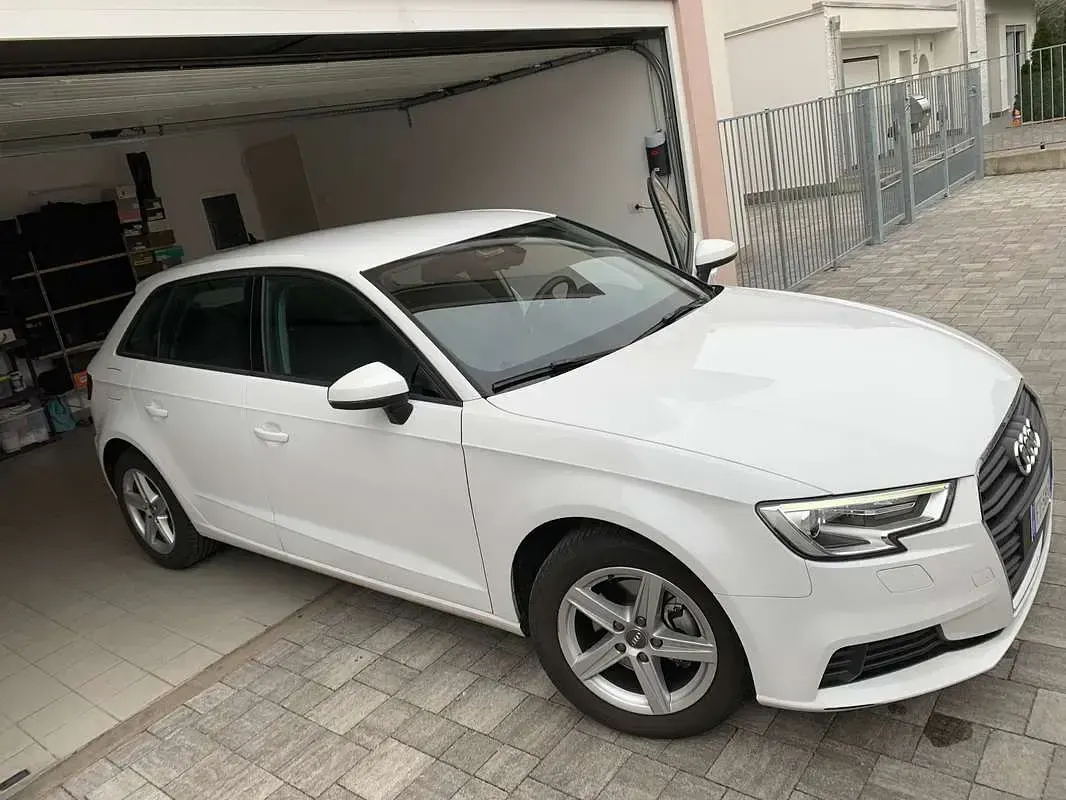Usata Audi A3 Business 116 CV (85 kW) 2018 Bianco Berlina