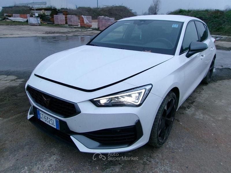 Usata Cupra Leon 150 CV (110 kW) 2024 Bianco Berlina