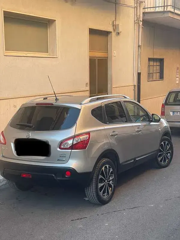 Usata Nissan Qashqai N-TEC 131 CV (96 kW) 2012 SUV