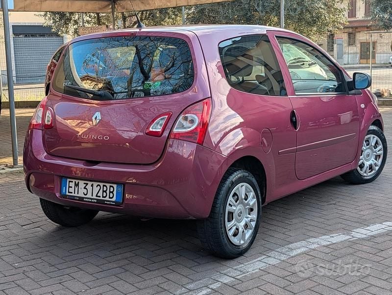 Usata Renault Twingo 74 CV (54 kW) 2012 Rosso Utilitaria