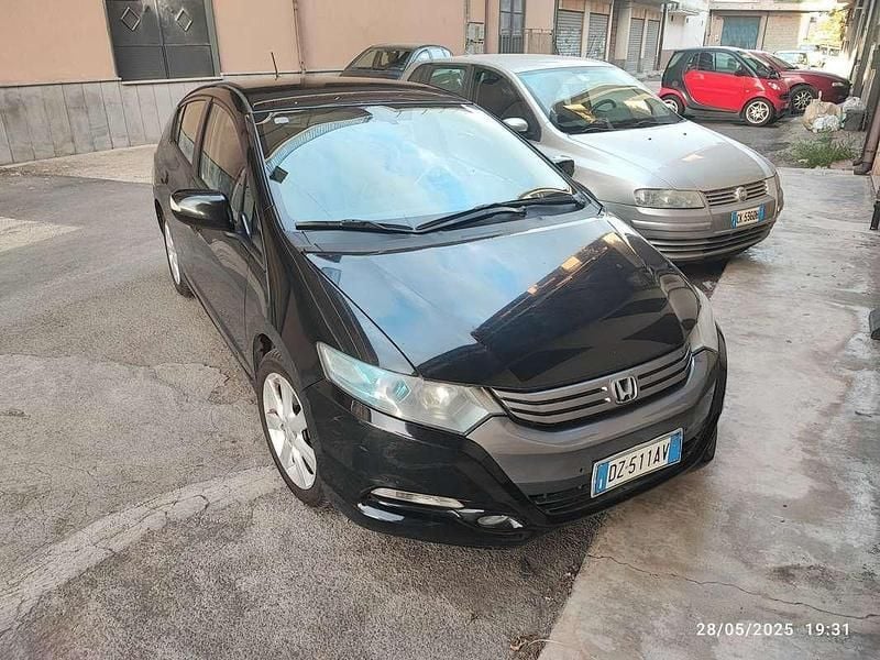 Usata 2009 Honda Insight Executive Tre volumi | 6500 € - Immagine 1/4