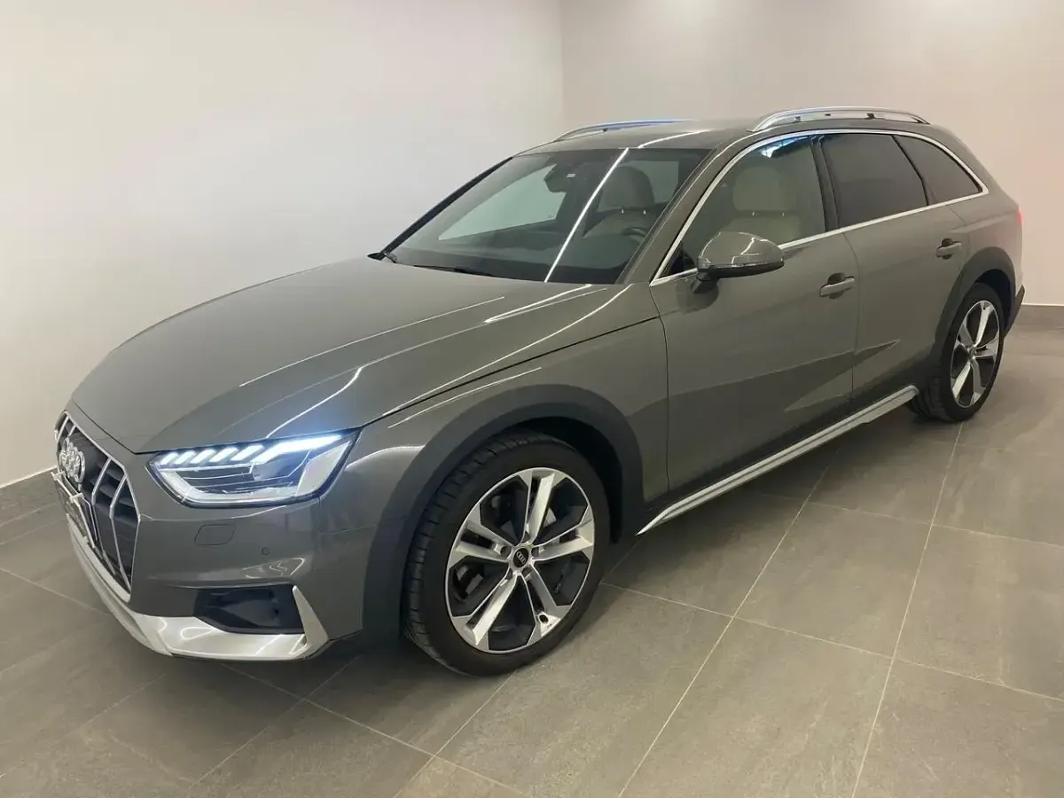 Usata Audi A4 Allroad 203 CV (149 kW) 2022 Grigio Station wagon