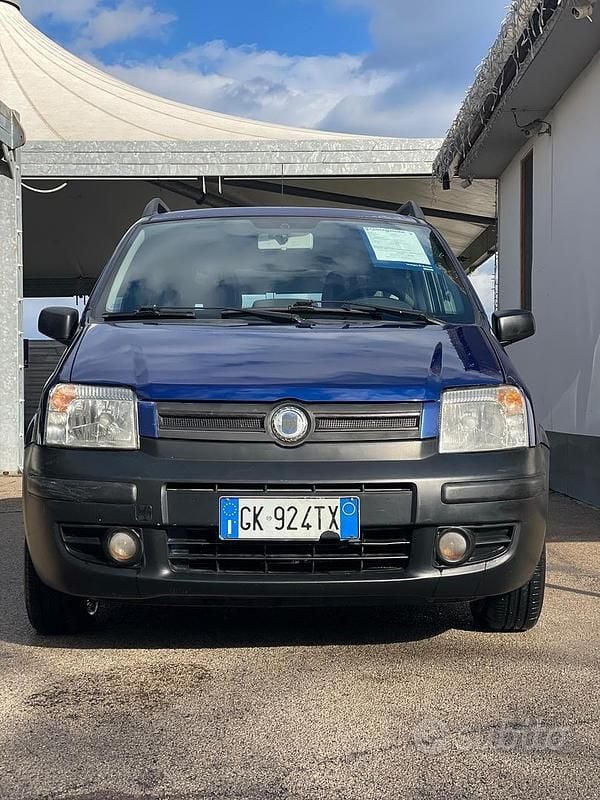 Blu Usata 2007 Fiat Panda Dynamic Tre volumi | 1999 € (Super prezzo) - Immagine 1/4
