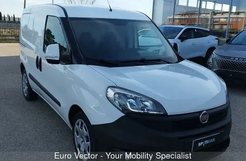 Usata Fiat Doblò 105 CV (77 kW) 2017 Monovolume