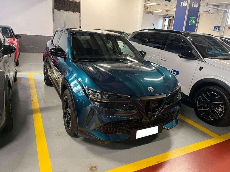 Other Usata 2024 Alfa Romeo Junior Edizione Speciale SUV | 29.900 € (Cara) - Immagine 1/4