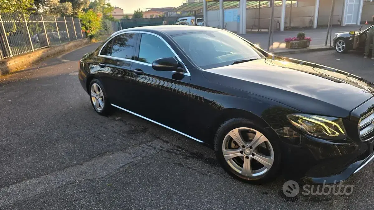 Usata Mercedes E200 2017 Nero Berlina
