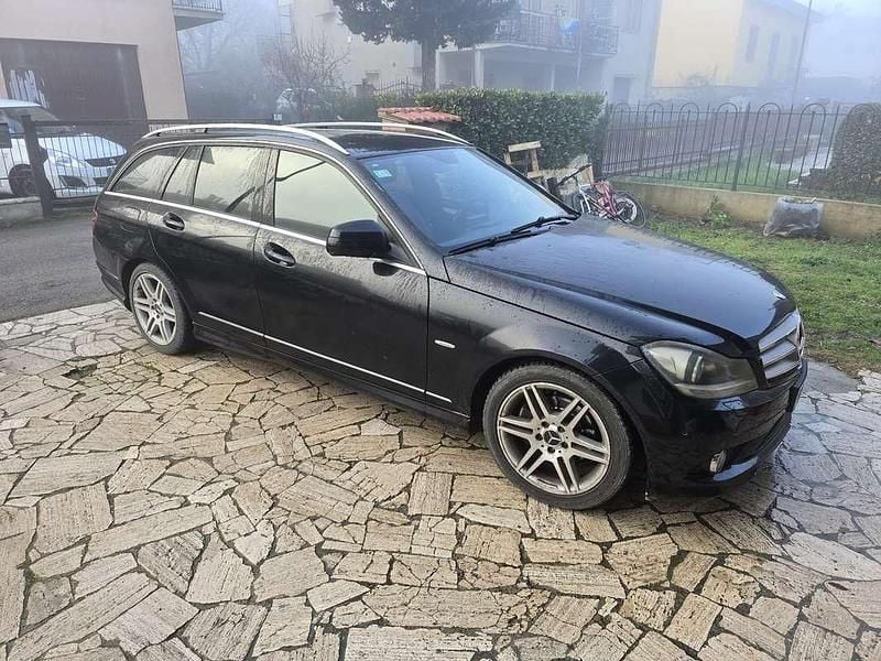 Usata Mercedes 220 170 CV (125 kW) 2009