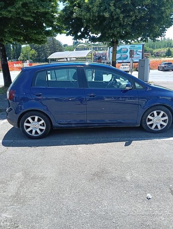 Usata VW Golf IV 2005 Blu Berlina