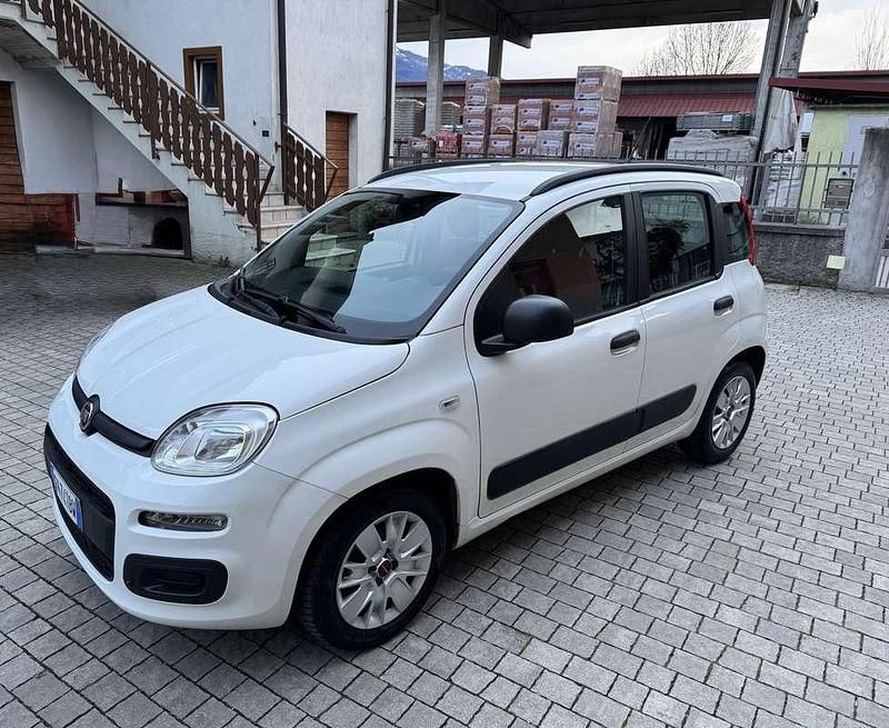 Usata Fiat Panda Easy 69 CV (50 kW) 2017 Bianco Utilitaria
