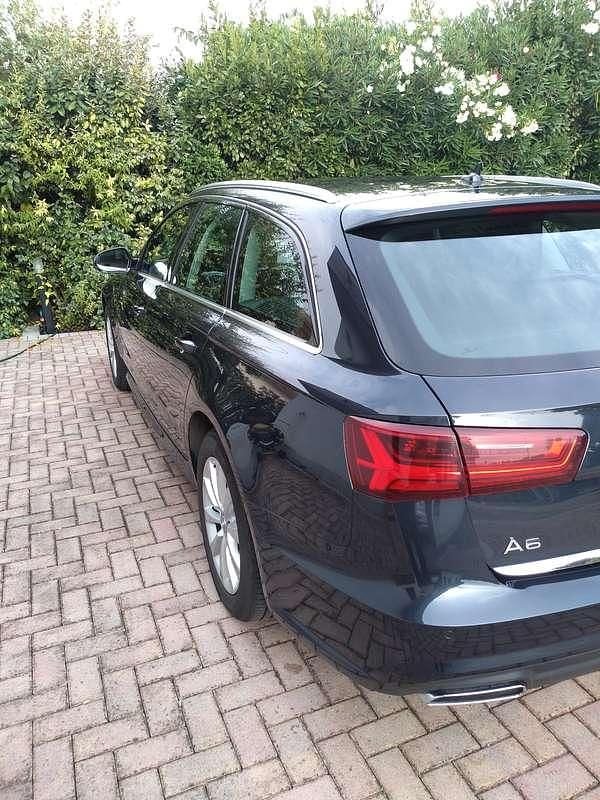 Usata Audi A6 Business Plus 190 CV (139 kW) 2018 Blu/azzurro Station wagon