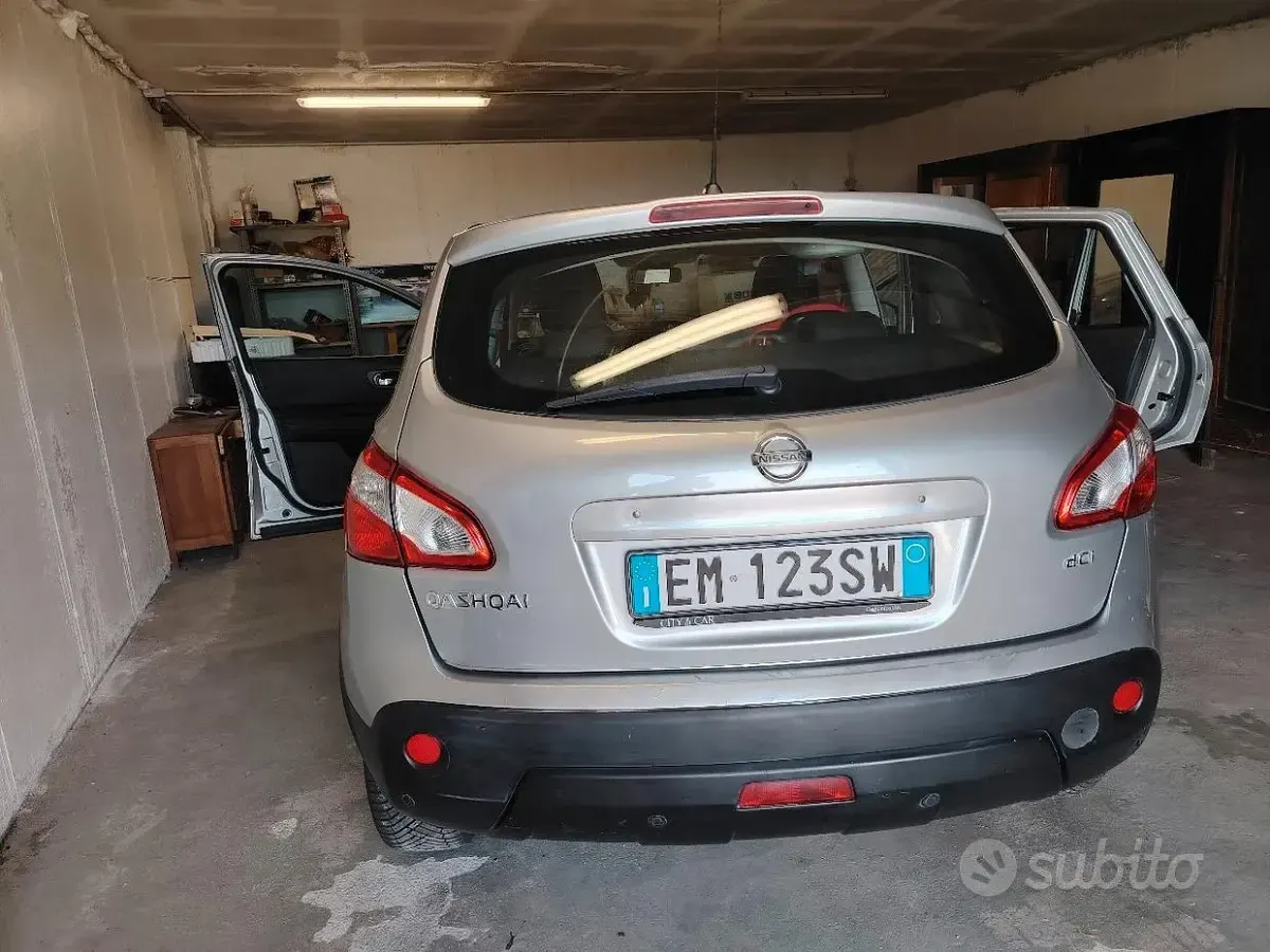 Usata Nissan Qashqai 131 CV (96 kW) 2012 Grigio SUV
