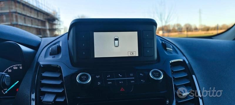 Usata Ford Tourneo Connect Titanium 120 CV (88 kW) 2019 Bianco Monovolume