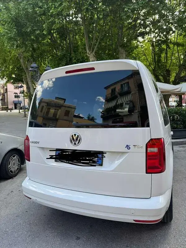 Usata VW Caddy Life 102 CV (75 kW) 2018 Bianco Monovolume