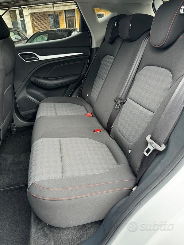 Usata MG ZS 106 CV (77 kW) 2022 SUV