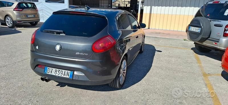 Usata Fiat Bravo 165 CV (121 kW) 2008 Grigio Utilitaria