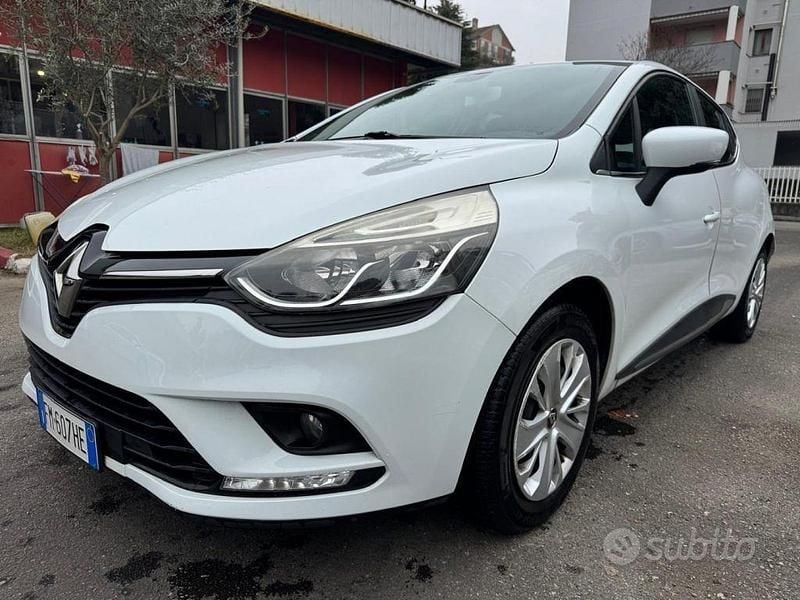 Usata Renault Clio IV Intens 75 CV (55 kW) 2017 Bianco Berlina