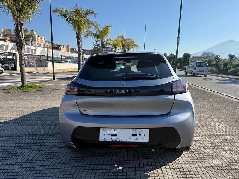 Usata Peugeot 208 Allure 75 CV (55 kW) 2023 Grigio Utilitaria