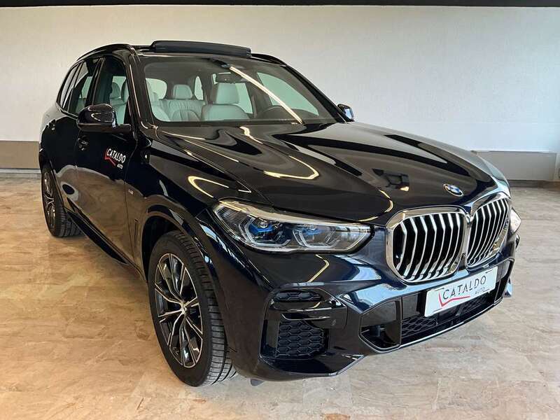 Usato 2023 BMW X5 3.0 El_Benzin 333 CV (80.900 €)