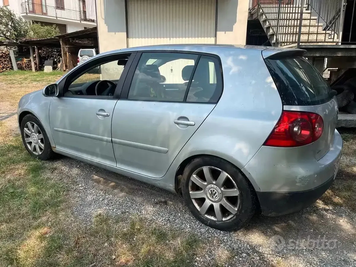 Usata VW Golf IV 105 CV (77 kW) 2006 Grigio Berlina