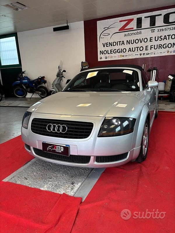 Usata Audi TT Roadster 179 CV (131 kW) 2003 Grigio Cabrio