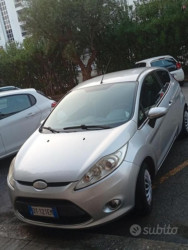 Usata Ford Fiesta 97 CV (71 kW) 2009 Utilitaria