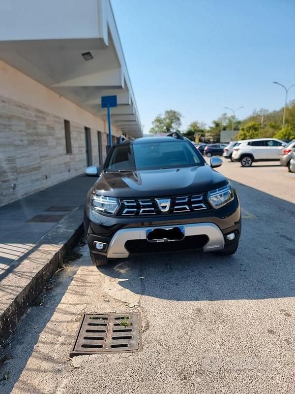 Usata Dacia Duster Prestige 101 CV (74 kW) 2022 Grigio SUV