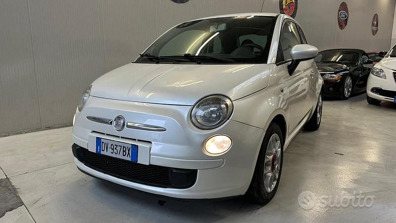 Bianco Usata 2009 Fiat 500 Utilitaria | 4490 € (Super prezzo) - Immagine 1/4