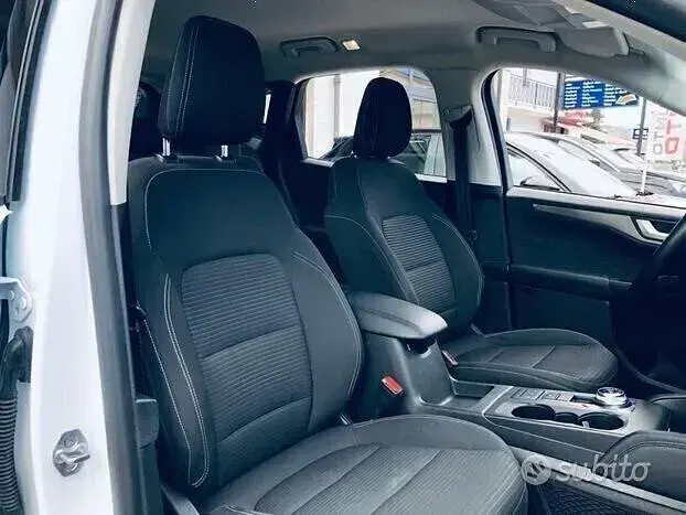 Usata Ford Kuga Titanium 120 CV (88 kW) 2020 Bianco SUV