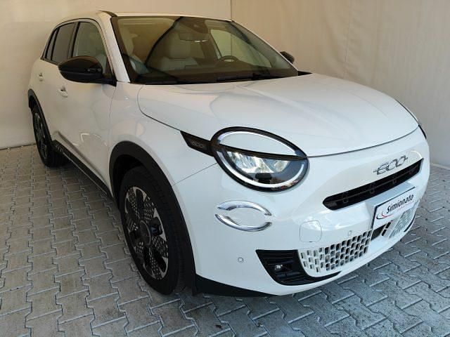 Usata Fiat 600 La Prima 100 CV (73 kW) 2025 Bianco SUV