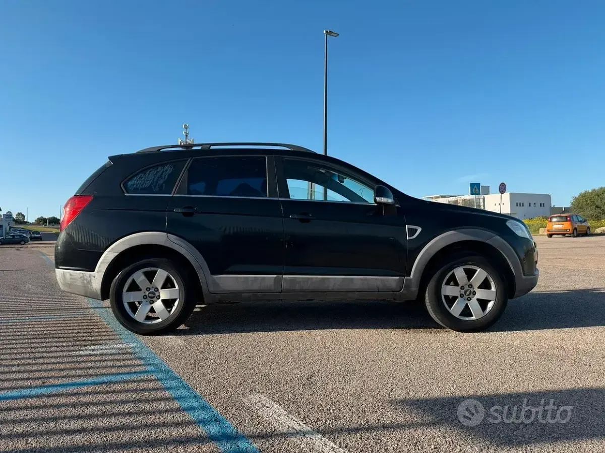 Usata Chevrolet Captiva 150 CV (110 kW) 2006 Nero SUV