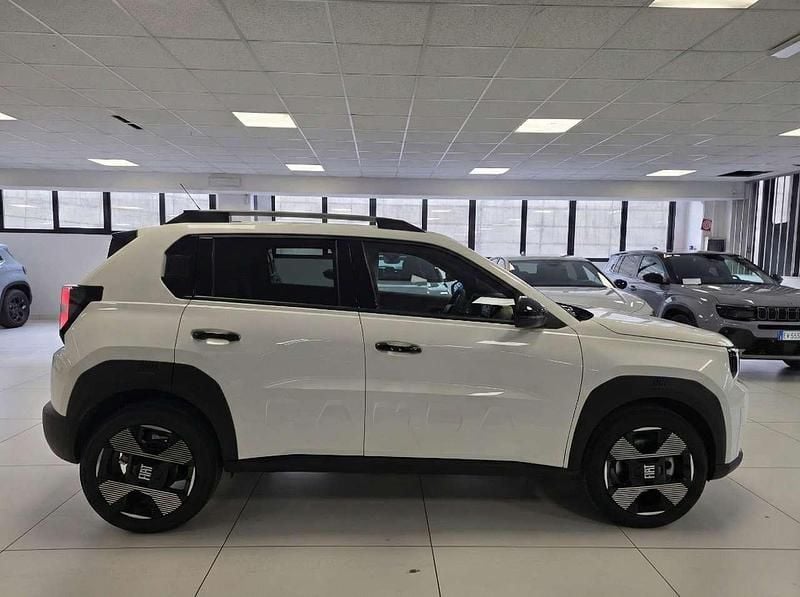 Nuova Fiat Grande Panda Pop 101 CV (74 kW) 2025 Azzurro acqua Utilitaria