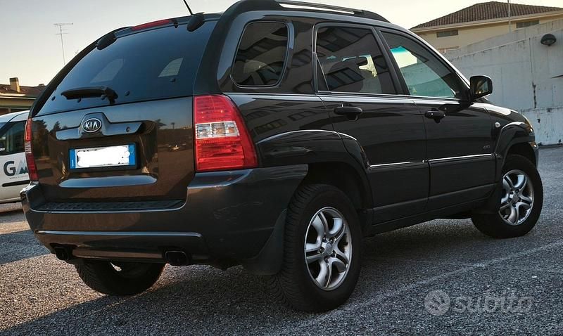 Usata Kia Sportage 2005 Marrone SUV