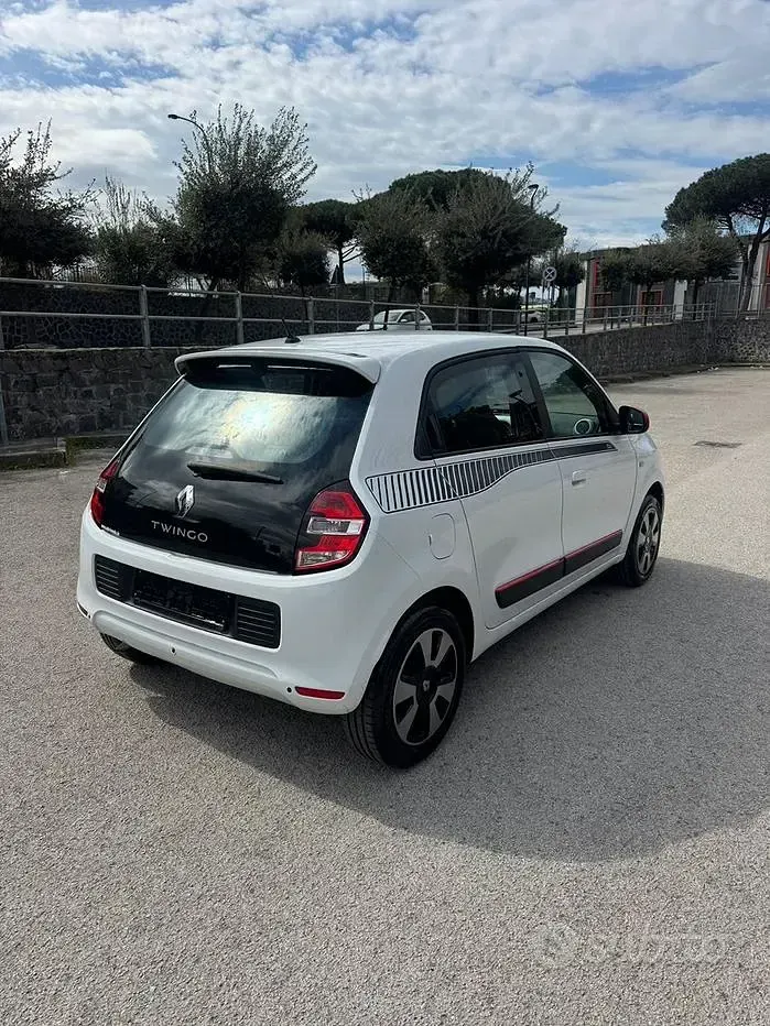Usata Renault Twingo 66 kW (90 CV) 2026 Bianco Utilitaria
