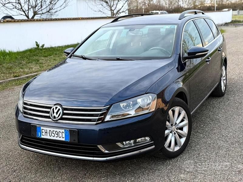 Usata VW Passat 150 CV (110 kW) 2011 Blu Station wagon