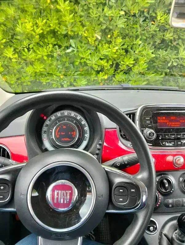 Usado Fiat 500 Lounge 95 CV (69 kW) 2017 Rojo Utilitario