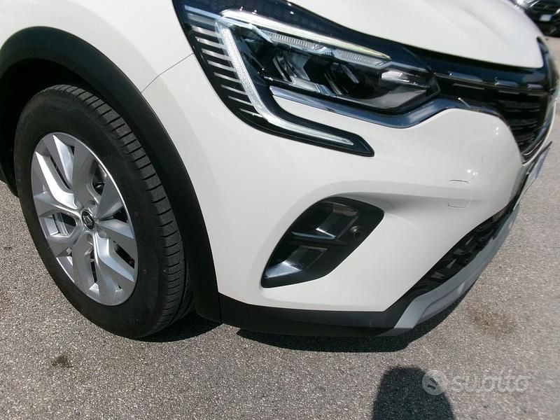 Usata Renault Captur Intens 101 CV (74 kW) 2020 Beige SUV