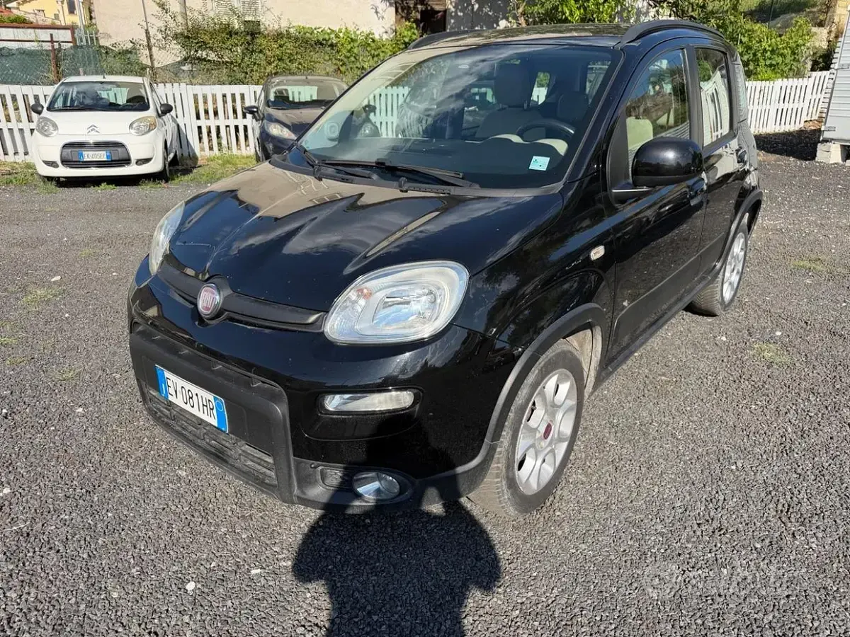 Usata Fiat Panda Lounge 80 CV (58 kW) 2014 Nero Utilitaria