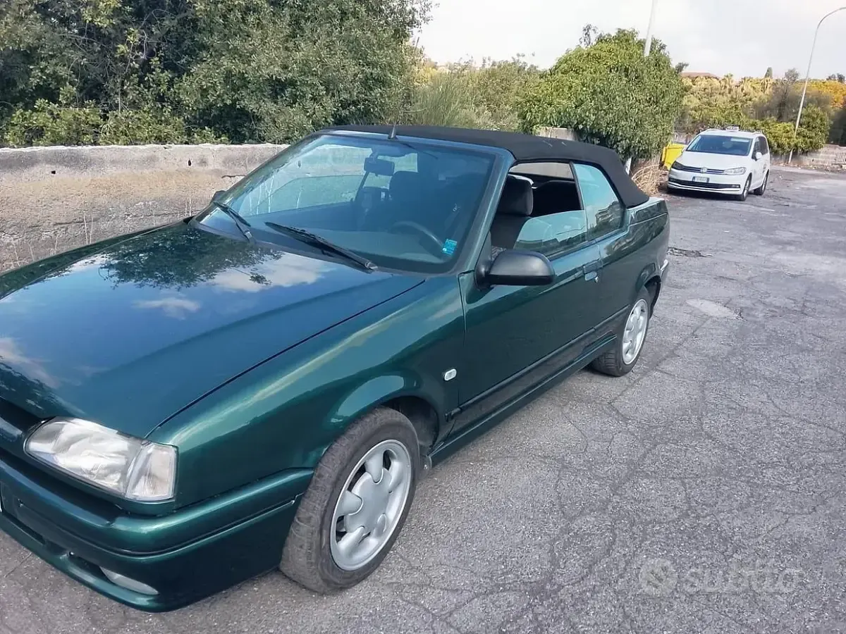Usata Renault 19 135 CV (99 kW) 1994 Cabrio