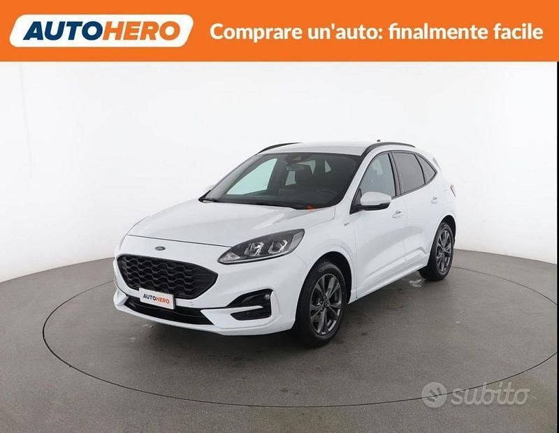 Usata Ford Kuga ST-Line 150 CV (110 kW) 2021 Bianco SUV