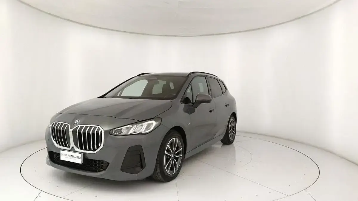 Käytetty BMW 218 Active Tourer M Sport 150 HP (110 kW) 2025 Tila-auto