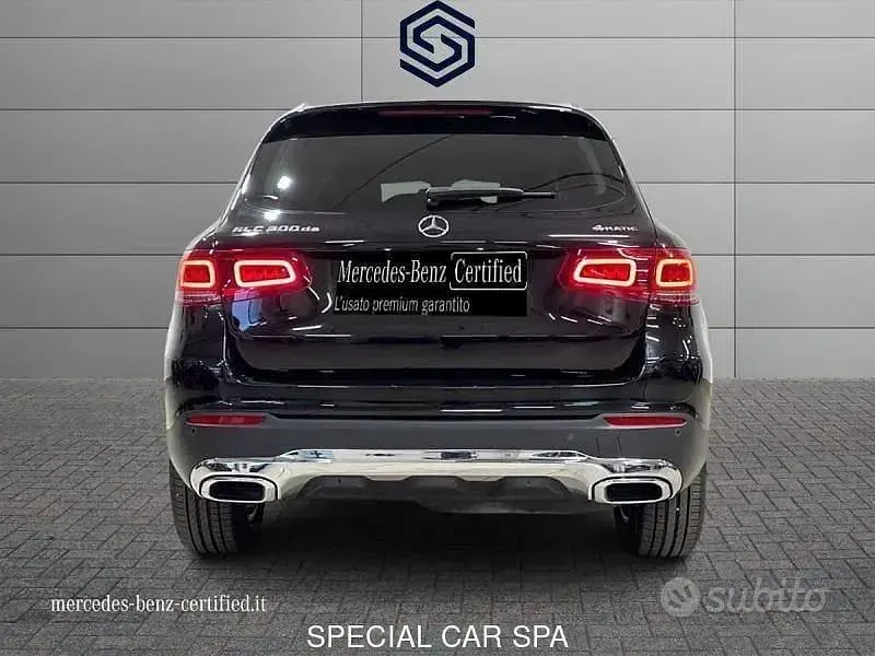 Usata Mercedes GLC300 194 CV (142 kW) 2022 Nero SUV