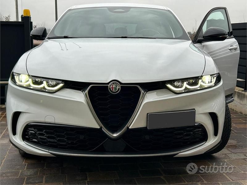 Usata Alfa Romeo Tonale Ti 131 CV (96 kW) 2023 Bianco SUV