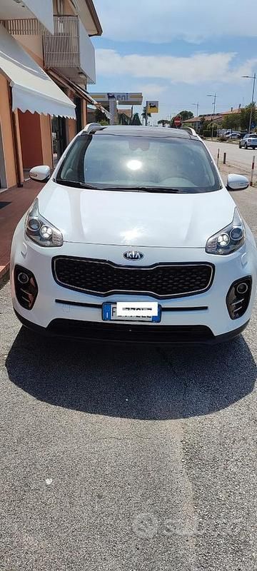 Bianco Usata 2016 Kia Sportage SUV | 12.000 € (Cara) - Immagine 1/4