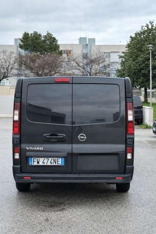 Usata Opel Vivaro 121 CV (88 kW) 2019 Monovolume