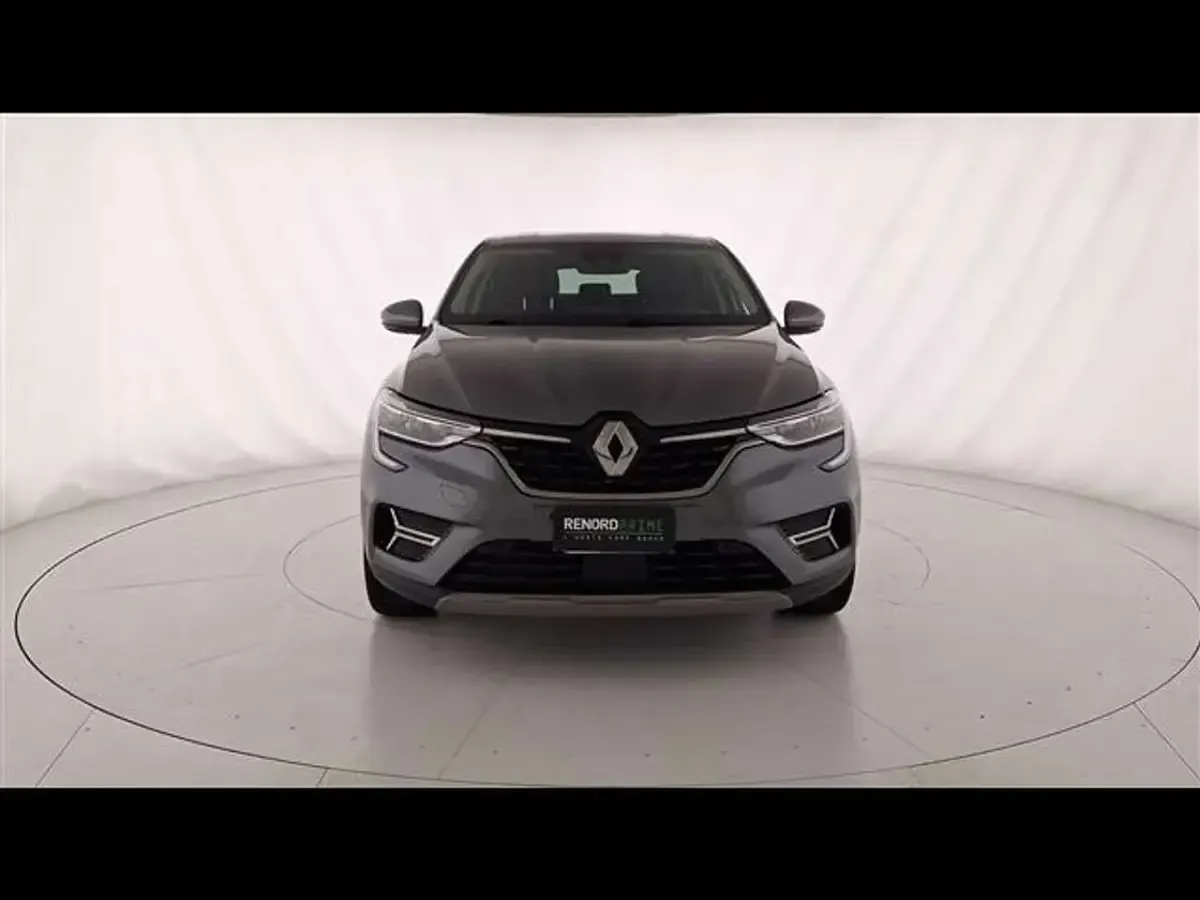 Usata Renault Arkana Intens 145 CV (106 kW) 2022 Grigio scuro SUV