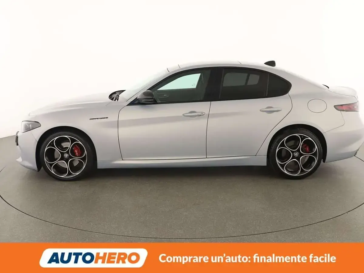 Usata Alfa Romeo Giulia Competizione 209 CV (153 kW) 2023 Grigio Berlina