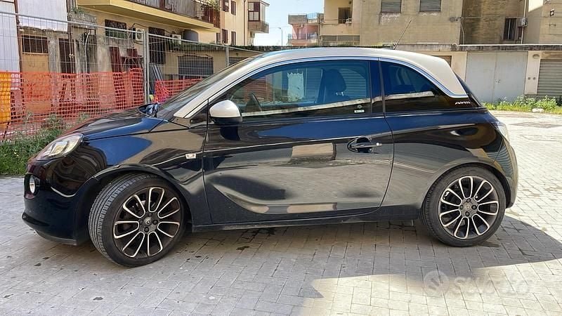 Usata Opel Adam 69 CV (50 kW) 2017 Nero Utilitaria